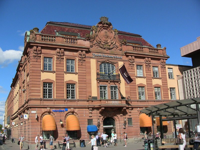 Bennas2010-0283.jpg - The Thoren Business School located at one side of the Stora Torget square